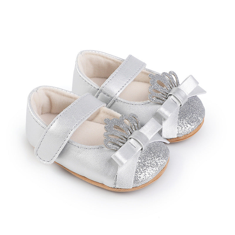 Baby pre-walker leather princess shoes with crown