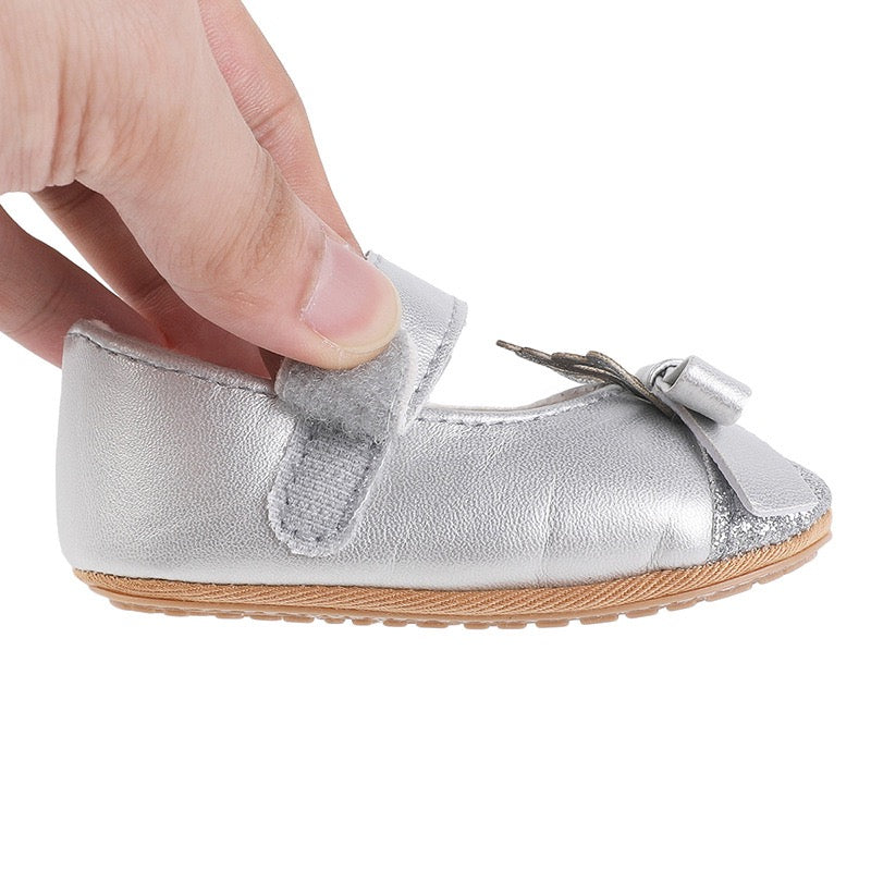 Baby pre-walker leather princess shoes with crown