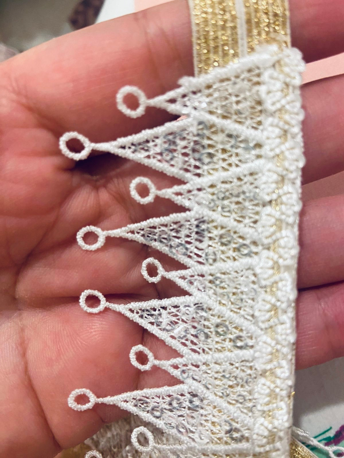 Headband with white color crown and golden color band