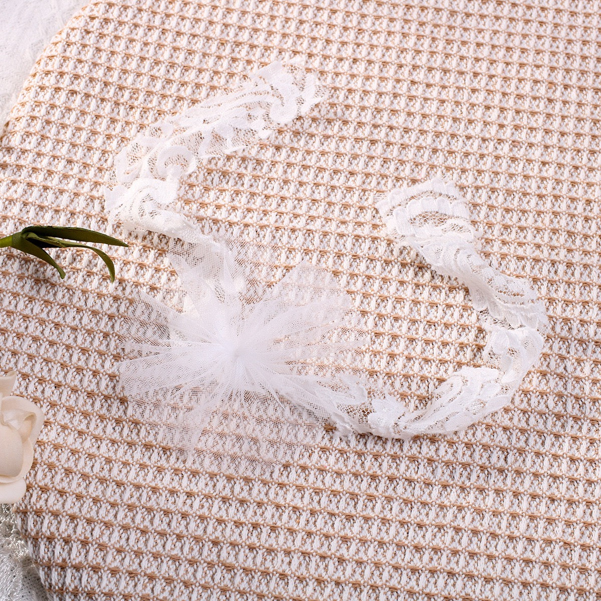set of 2pcs 0-1 month Baby Girl lace romper dress + tulle headband white