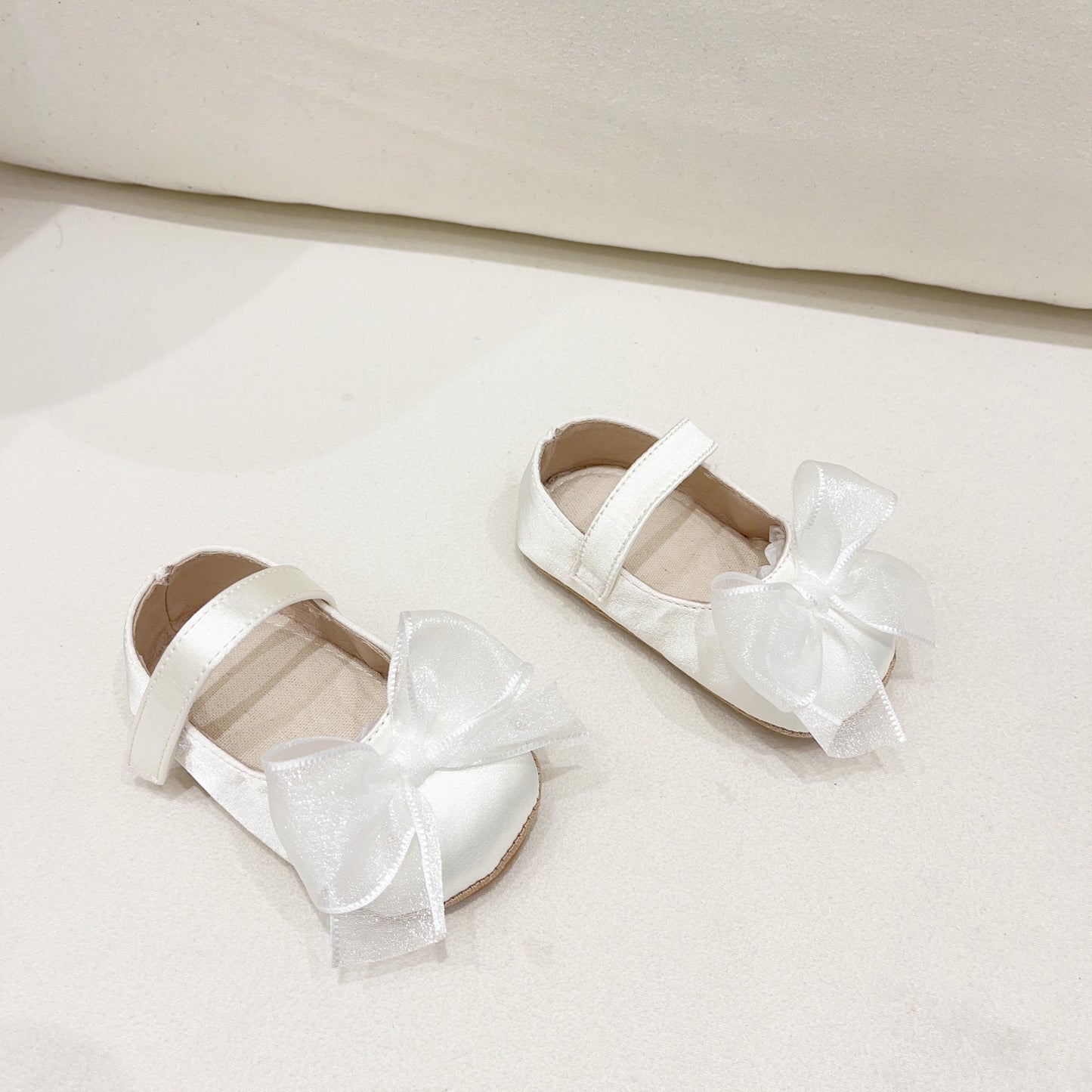 Elegant Baby pre-walker leather shoes with tulle bow knot