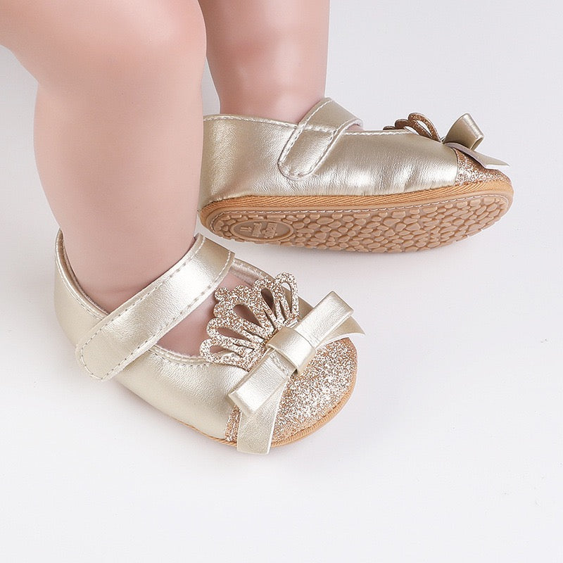 Baby pre-walker leather princess shoes with crown