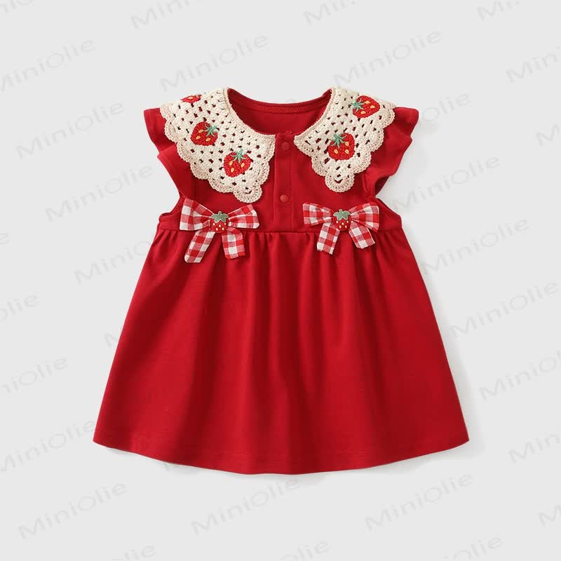 Oversized collar dress with embroidered strawberry and 2 bows red color