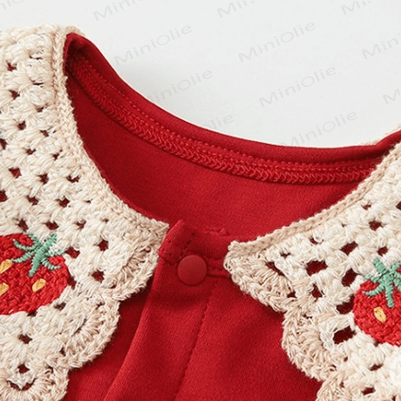 Oversized collar dress with embroidered strawberry and 2 bows red color