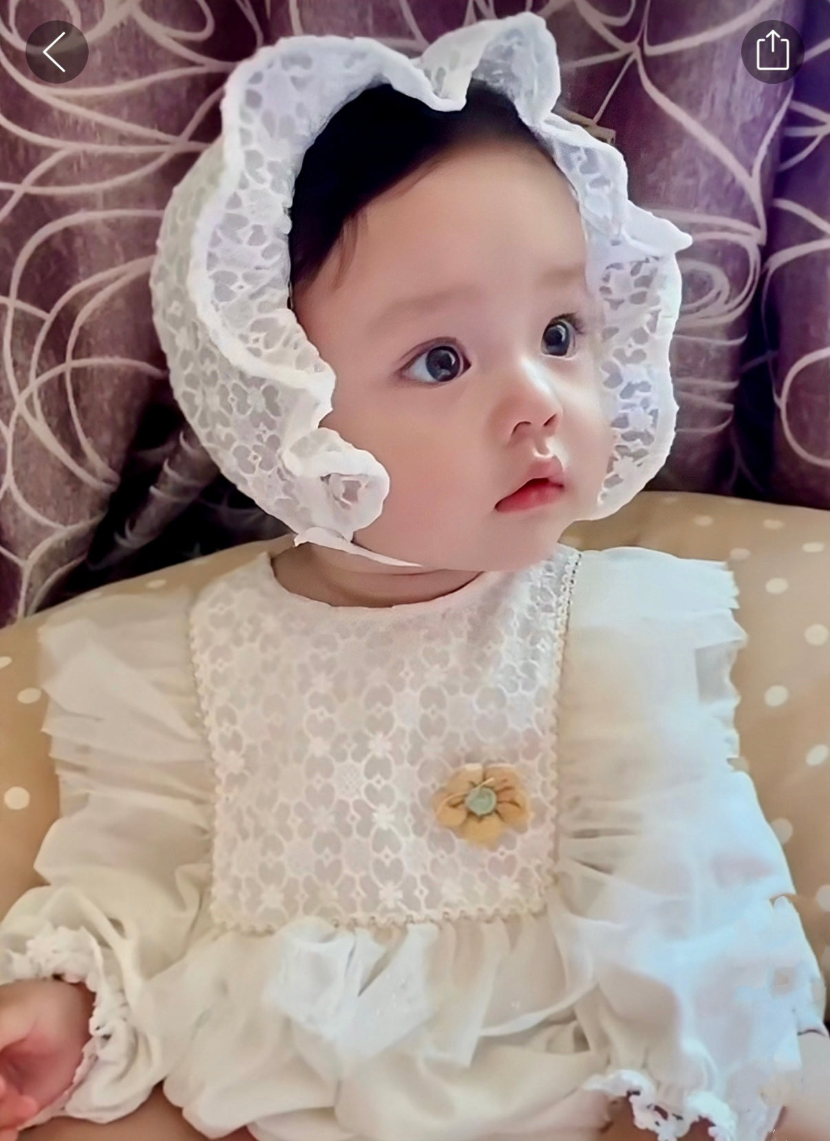 رومبير أطفال عتيق بأكمام طويلة مع زهرة صفراء صغيرة وقبعة 100% قطن سالوبيت