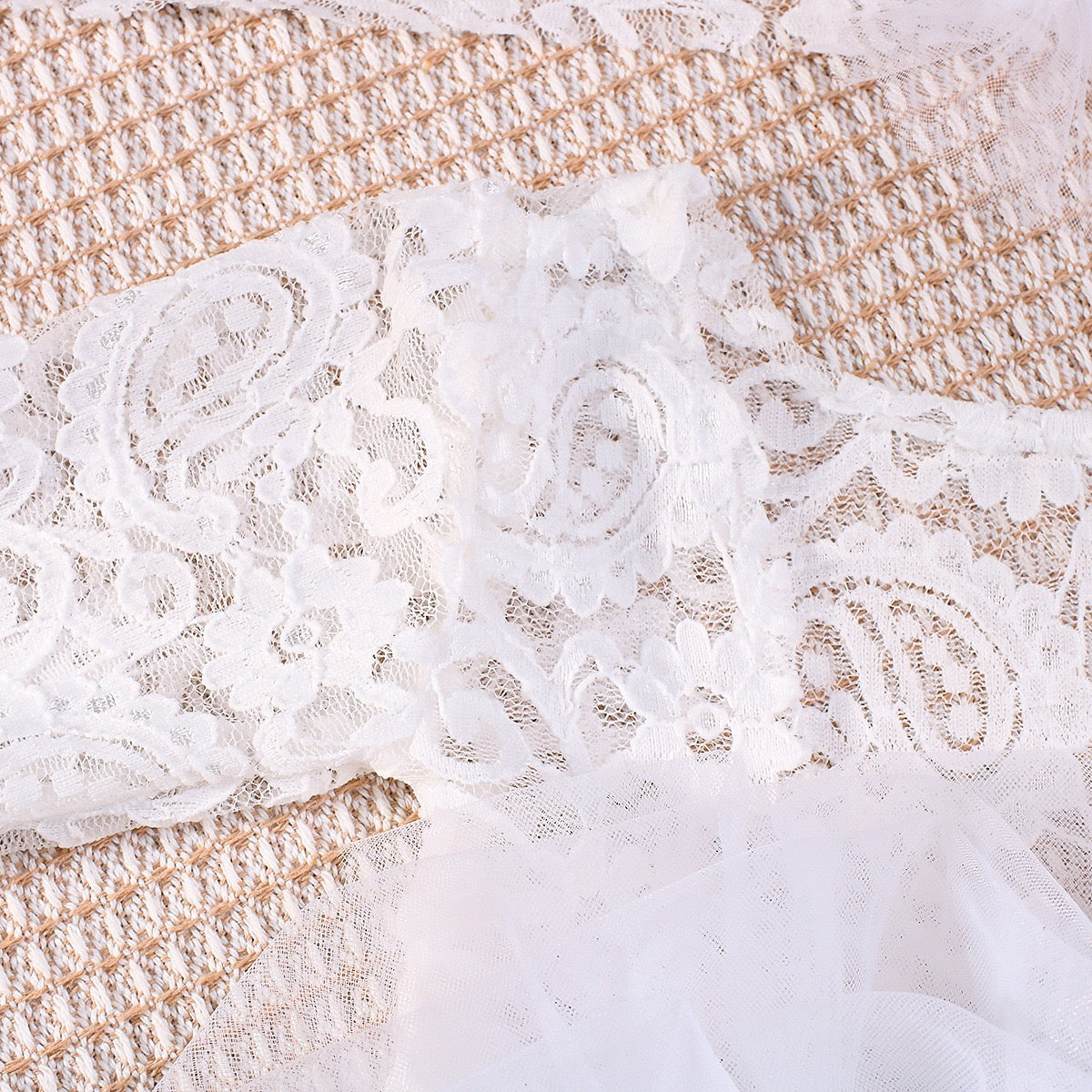 set of 2pcs 0-1 month Baby Girl lace romper dress + tulle headband white