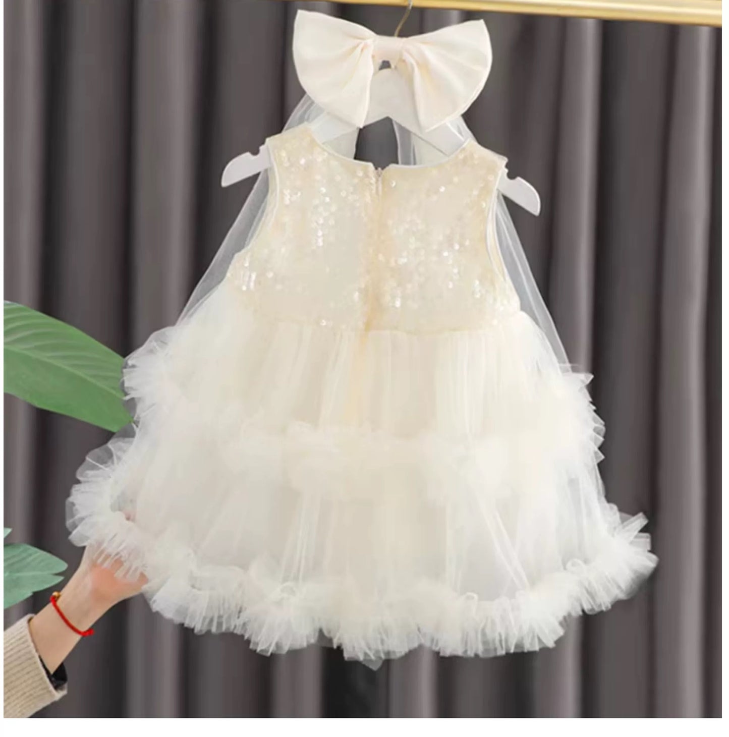 Set of 2 pcs Multi layered princess dress very soft with sequins + hair clip with big bow and tulle