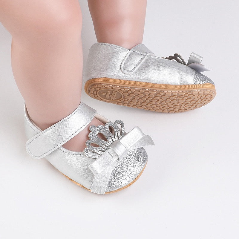 Baby pre-walker leather princess shoes with crown