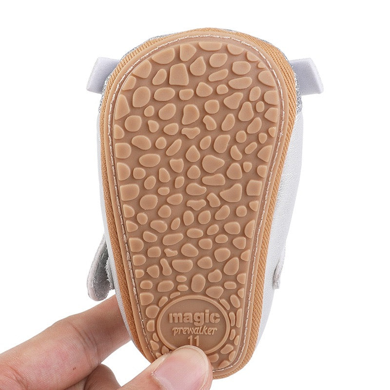 Baby pre-walker leather princess shoes with crown