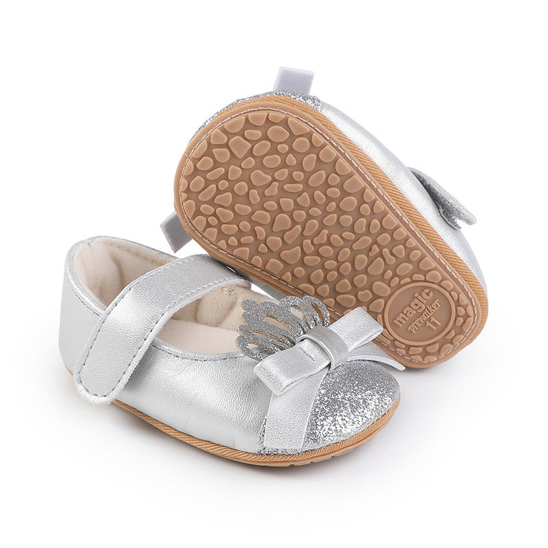 Baby pre-walker leather princess shoes with crown