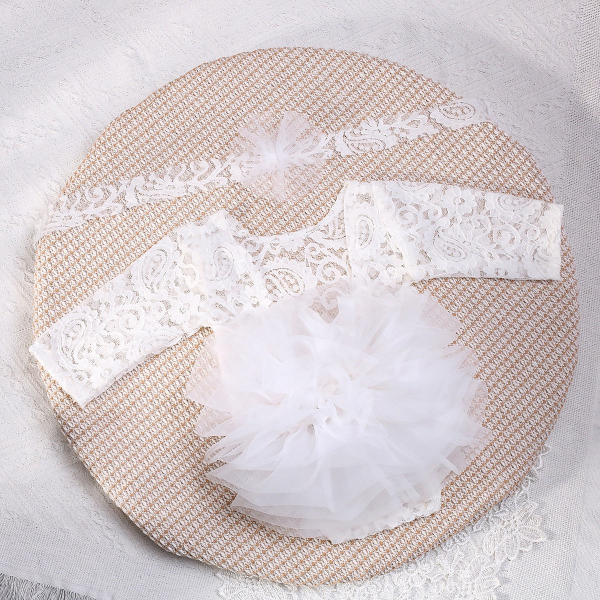 set of 2pcs 0-1 month Baby Girl lace romper dress + tulle headband white