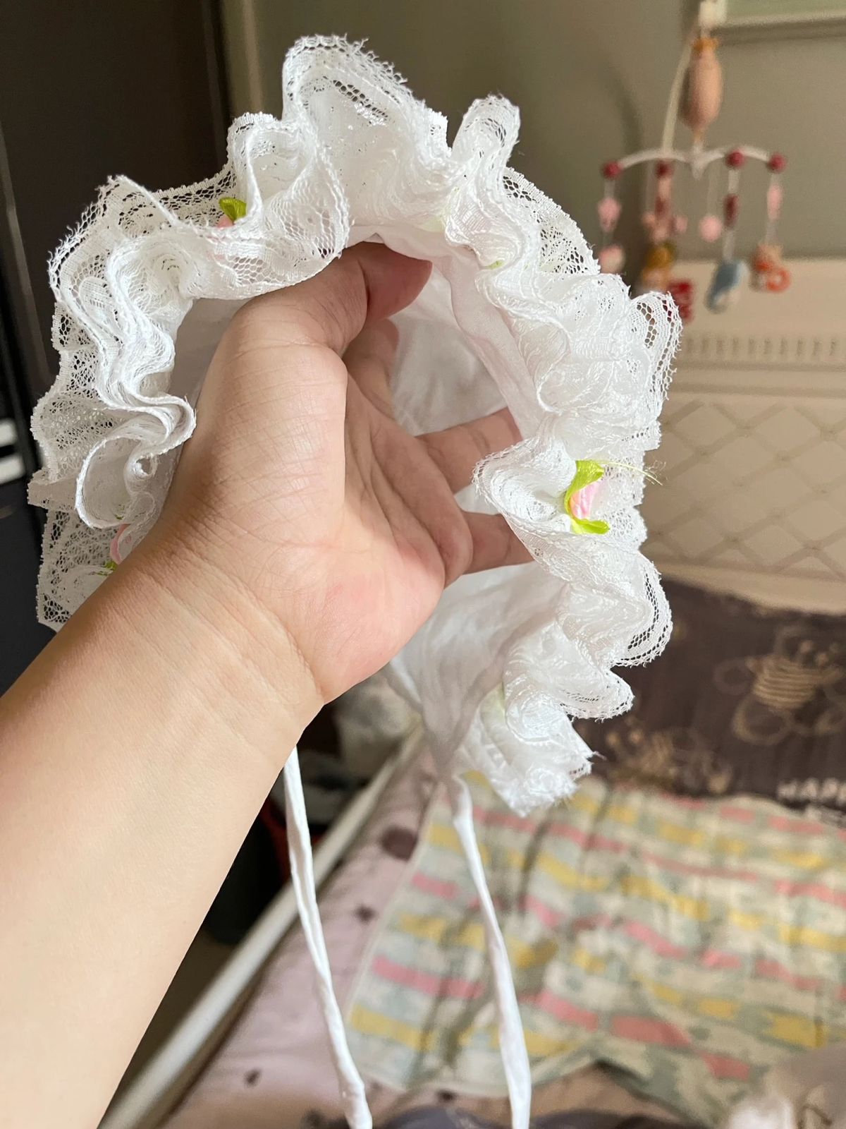 Baby hat with flowers