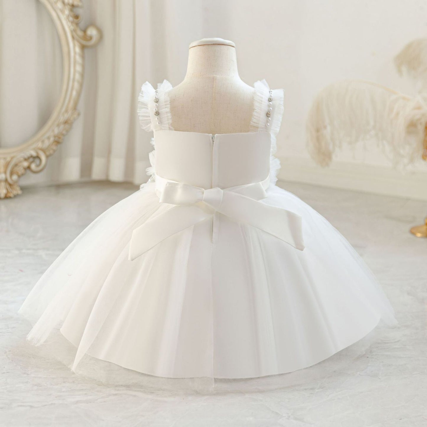 white princess dress with 2 bow knot