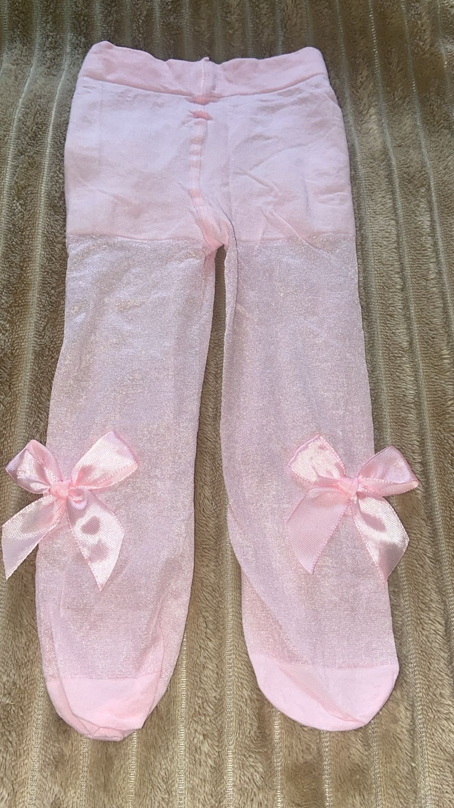 Pinky tight with bow knot