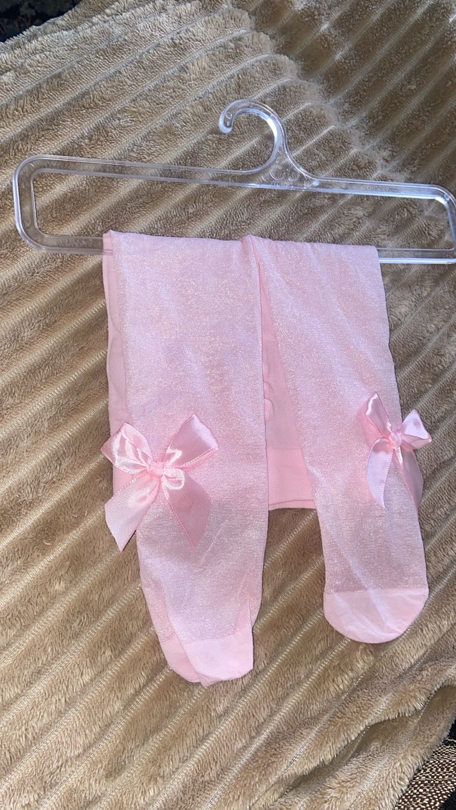 Pinky tight with bow knot