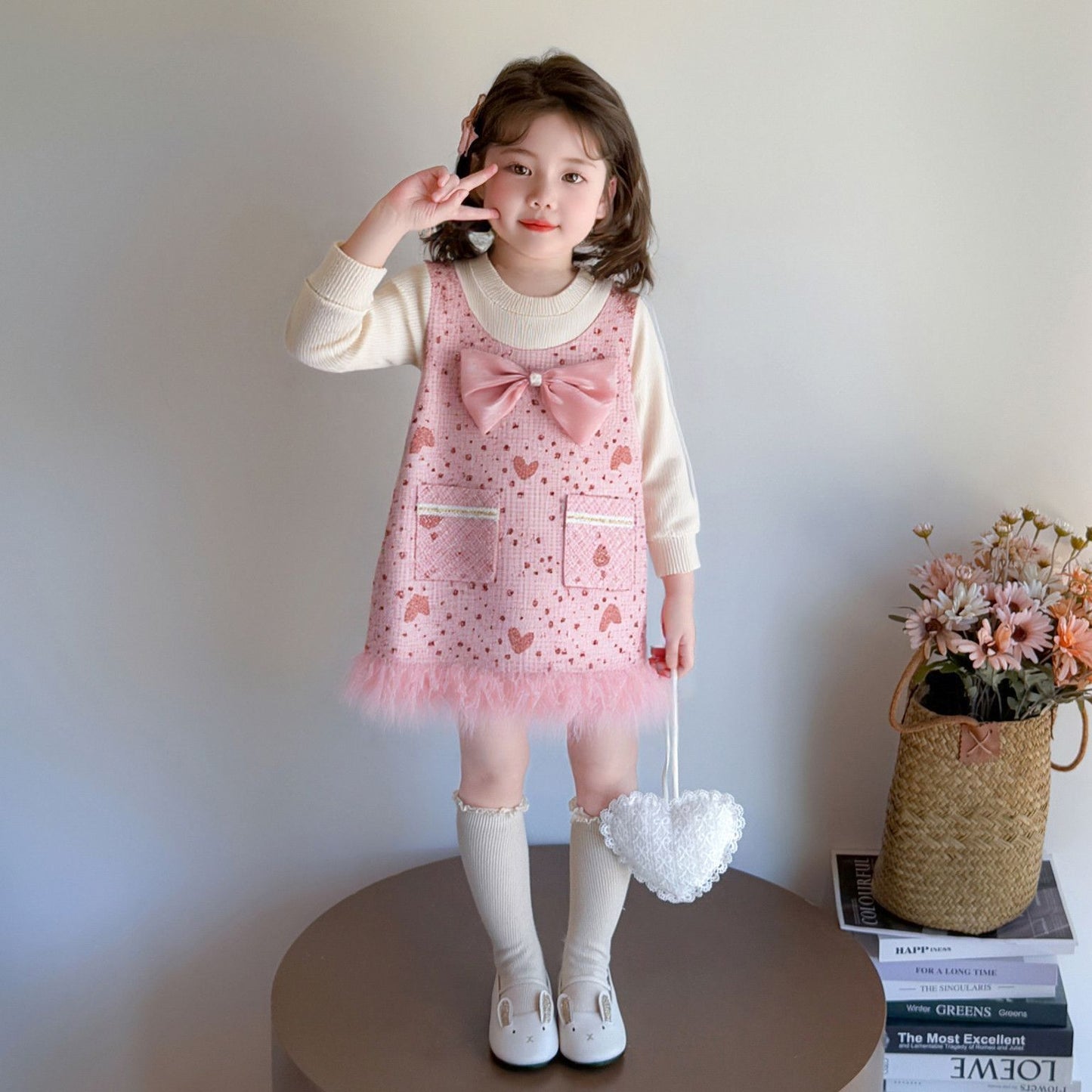 Long sleeve dress with multi-layered tulle skirt hem and big bow at chest 2 color