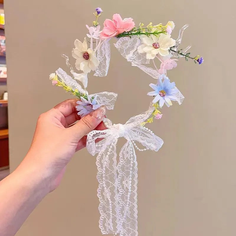 Kids headpiece with flowers, pearls and ribbon