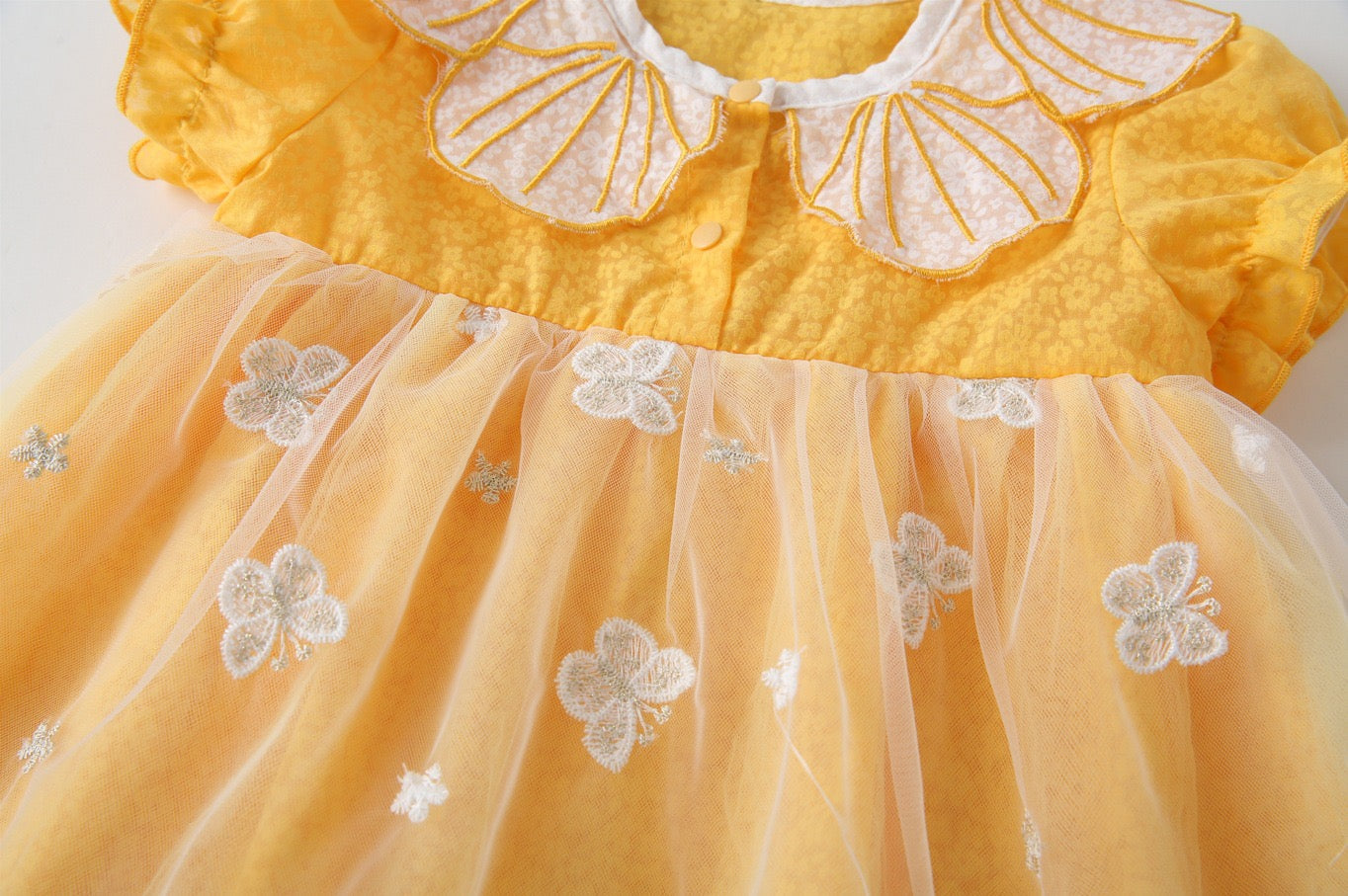 2 pcs set baby dress Petal shape collar and embroidered butterfly + hat