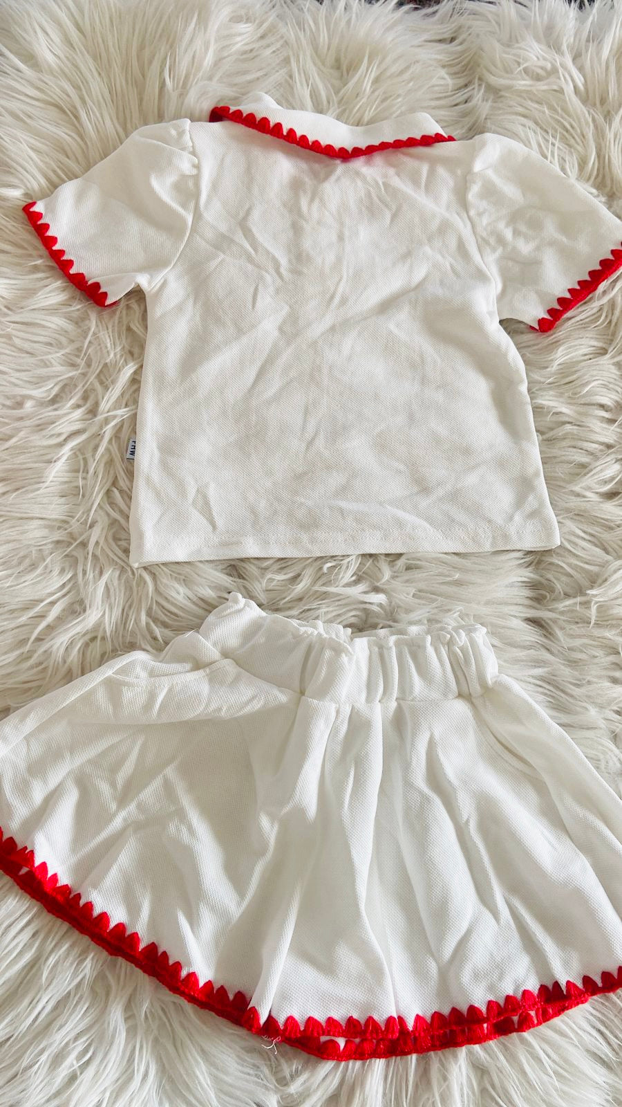 2 piece Girls Short Sleeves Lapel Strawberry T-shirt +middle Waist Pleated Skirt