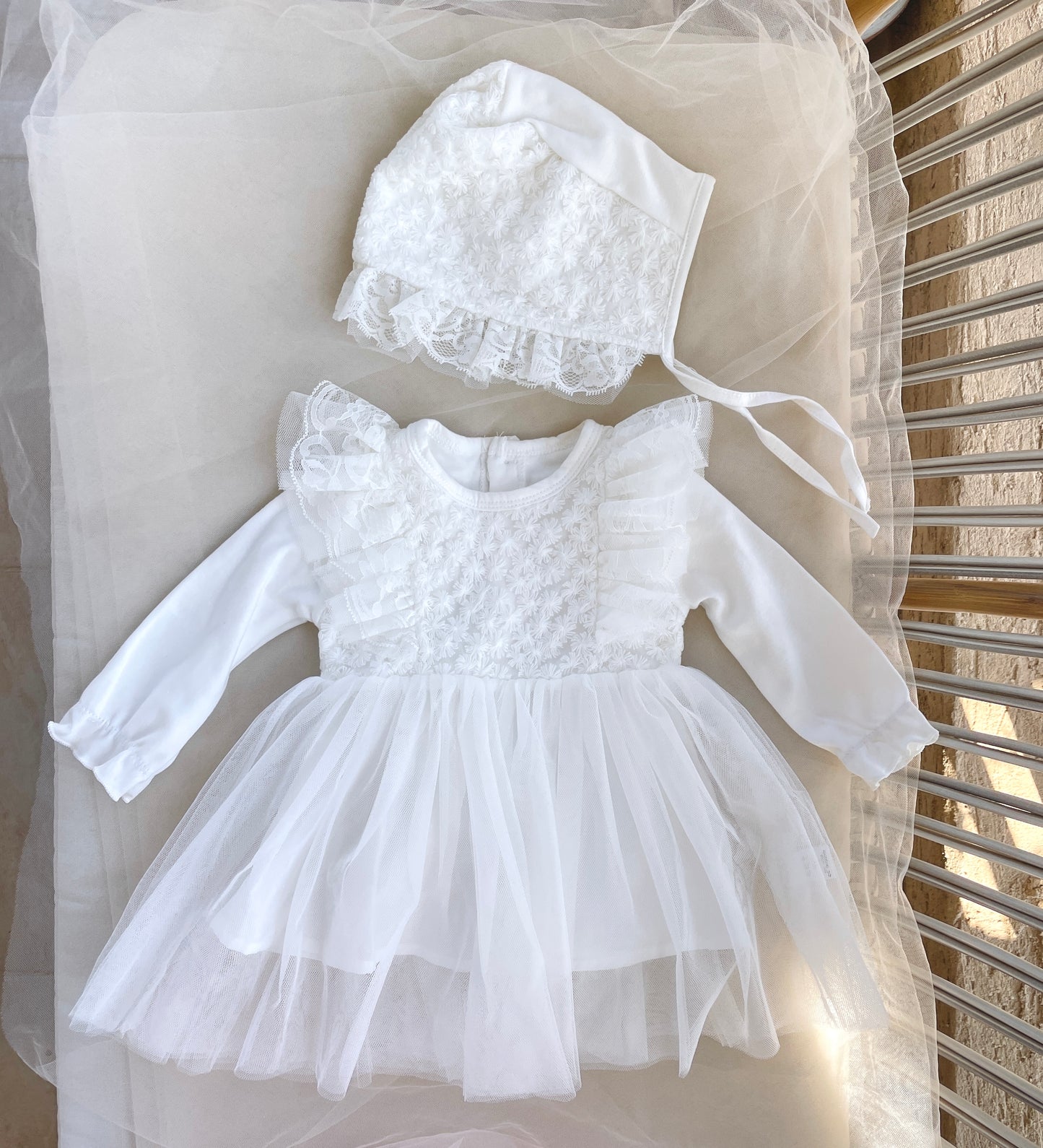 Baby long sleeve dress with hat embroidered dandelions white