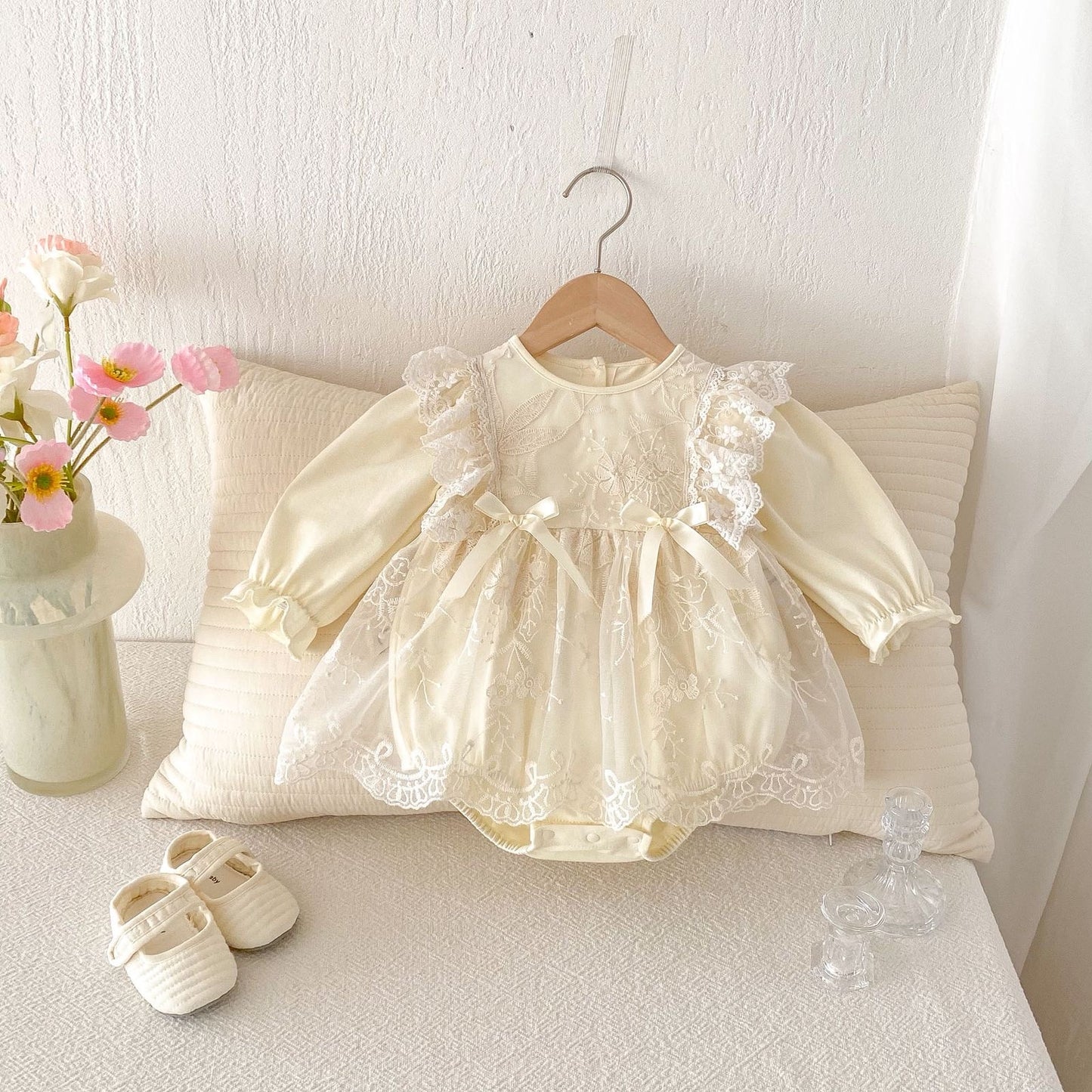 Long sleeve baby beige  romper dress with 2 bows