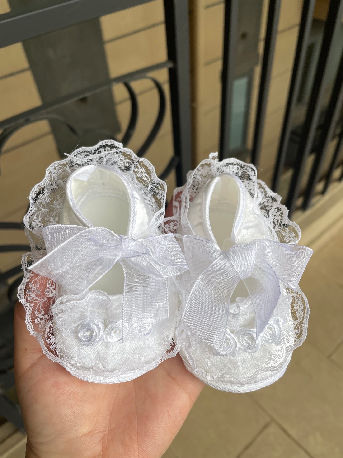 Baby pre-walker shoes lace and silk