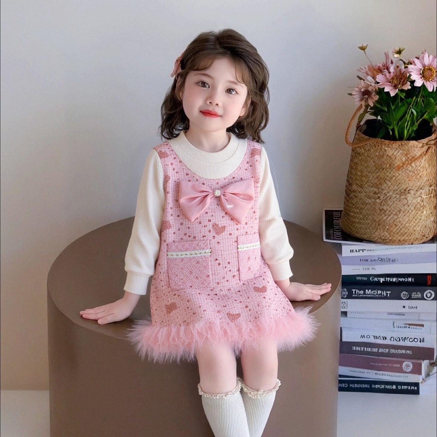 Long sleeve dress with multi-layered tulle skirt hem and big bow at chest 2 color