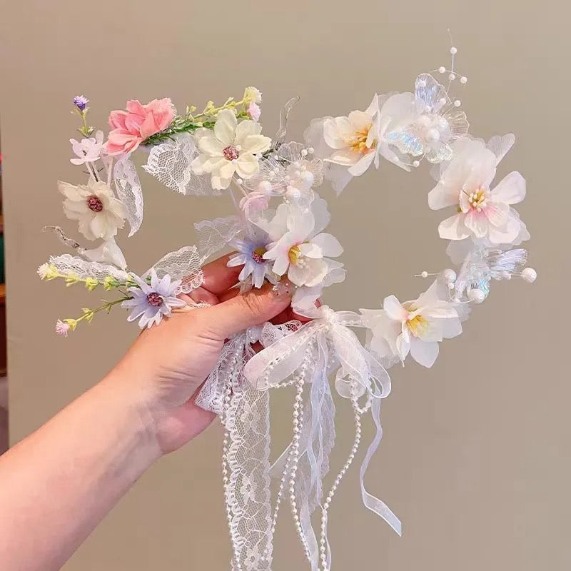 Kids headpiece with flowers, pearls and ribbon