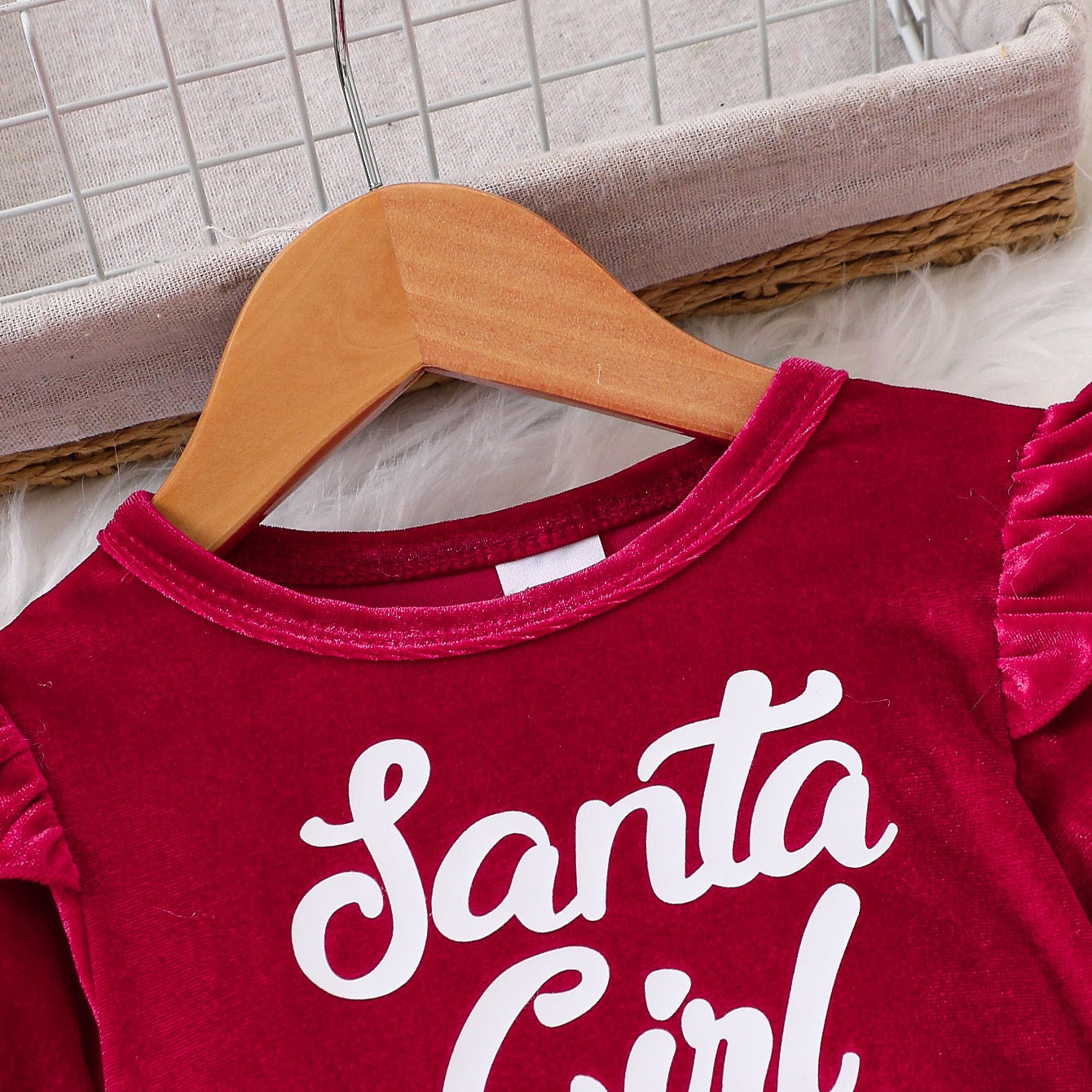 مجموعة قطعتين من فستان طفل عيد الميلاد مطبوع عليه حروف قطيفة بأكمام طويلة رومبير مثلث + قبعة كرة شعر