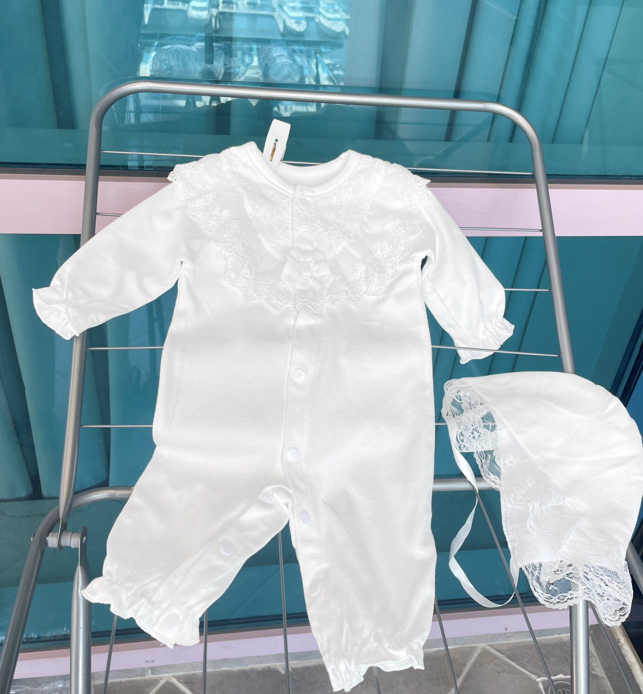 Baby long sleeve jumpsuit white