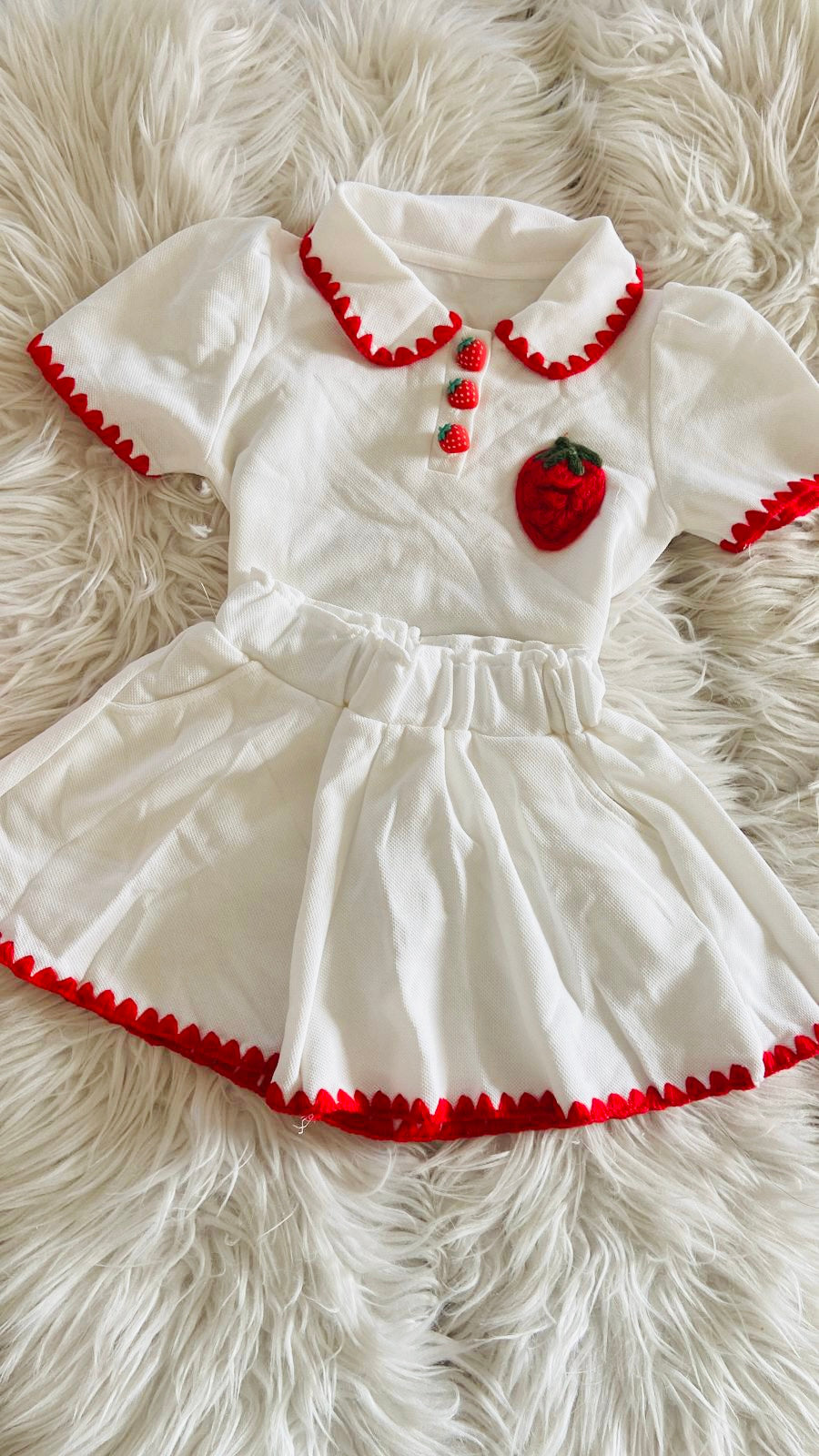 2 piece Girls Short Sleeves Lapel Strawberry T-shirt +middle Waist Pleated Skirt