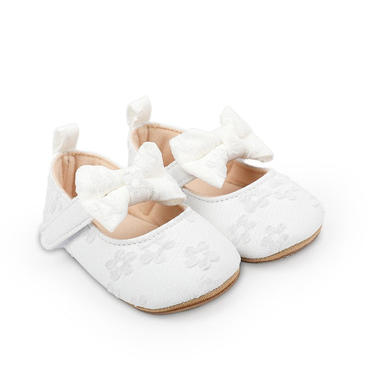 White baby embroidered  pre-walker shoes rubber sole white