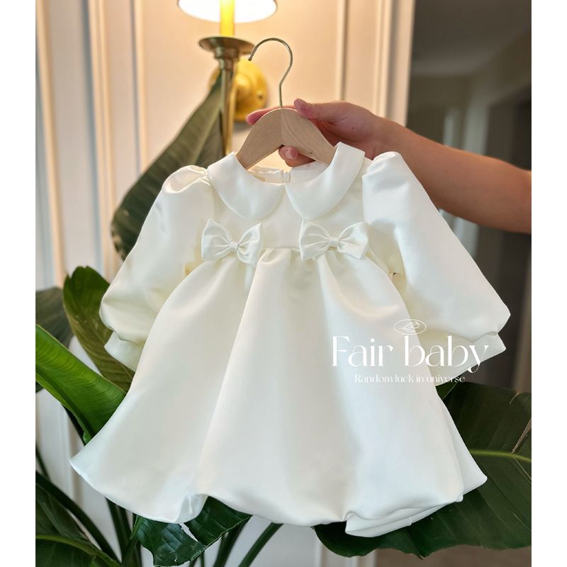 Elegant satin dress with 2 bow knot