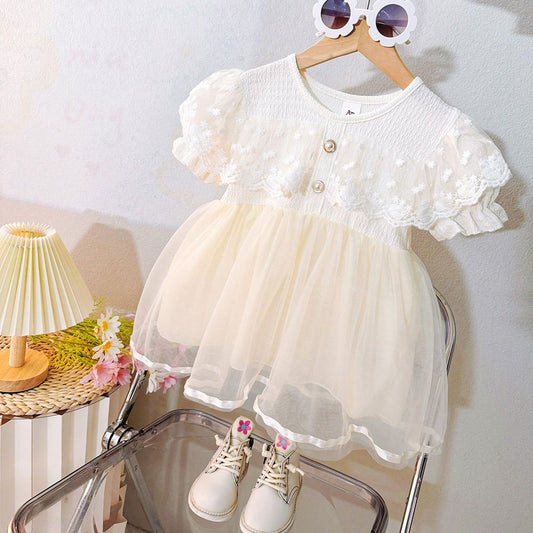 Puff sleeve dress .