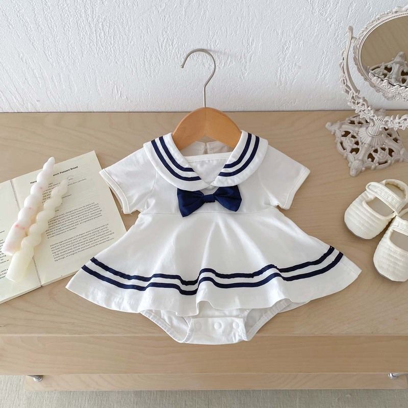 Baby romper with cute bow knot