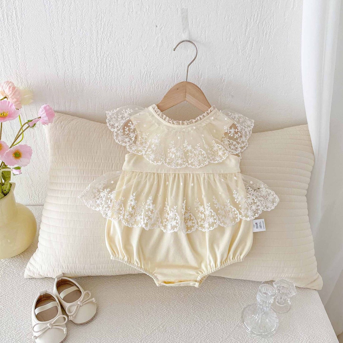 Beige baby romper dress with lace collar and bow knot