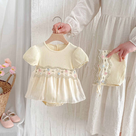 2pcs set Beige baby romper dress with embroidered flowers + hat