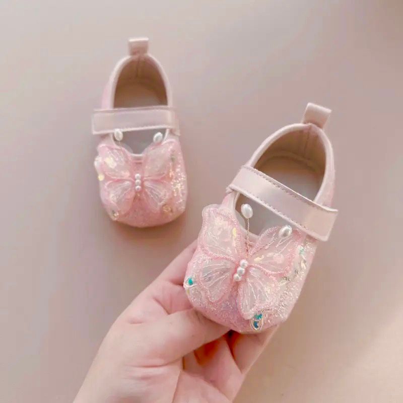 Baby shoes with butterfly